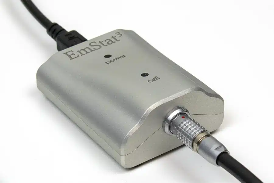 EmStat3 with cables connected
